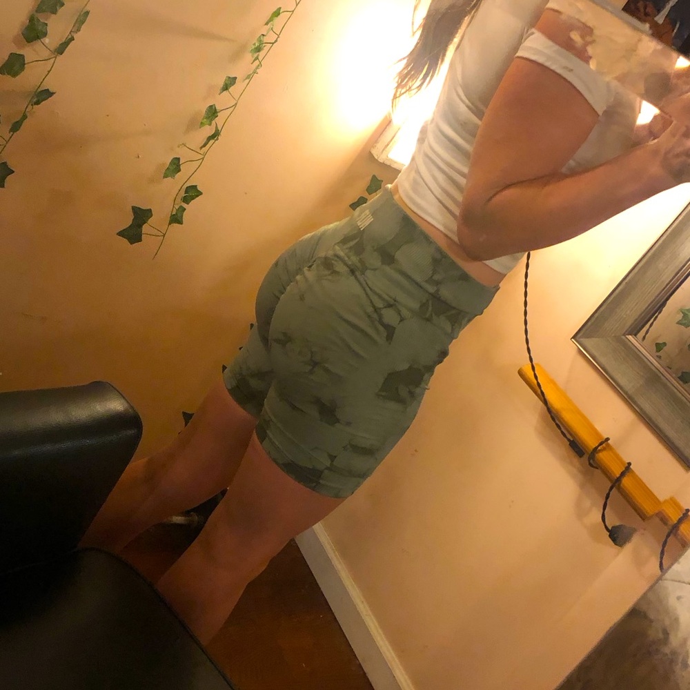 NLFP booty scrunch shorts